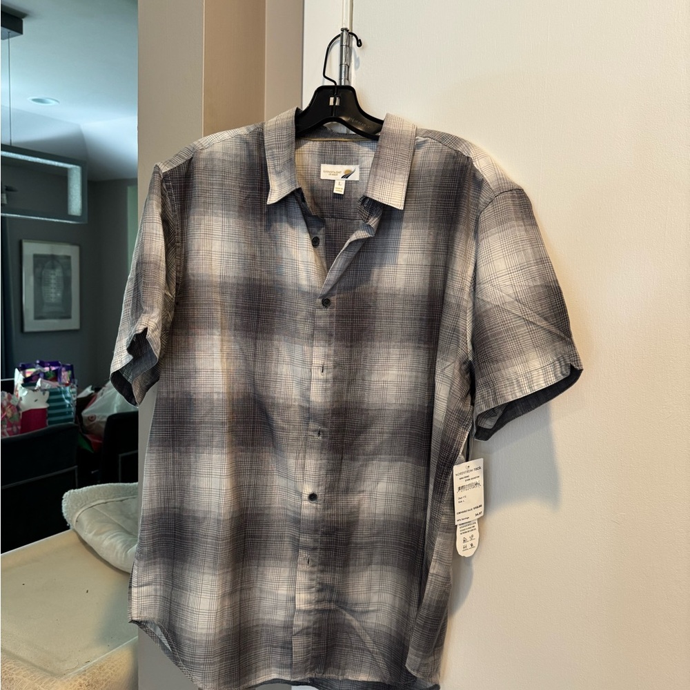 Men's Gray Plaid Shirt